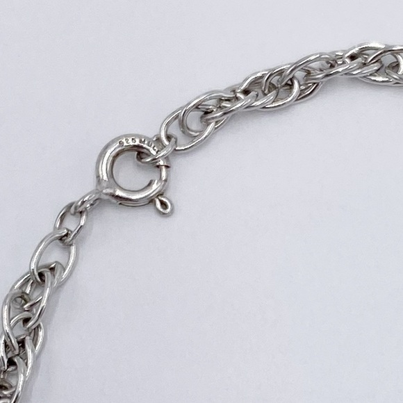 Vintage Sterling Silver Dainty Bracelet - Picture 2 of 7